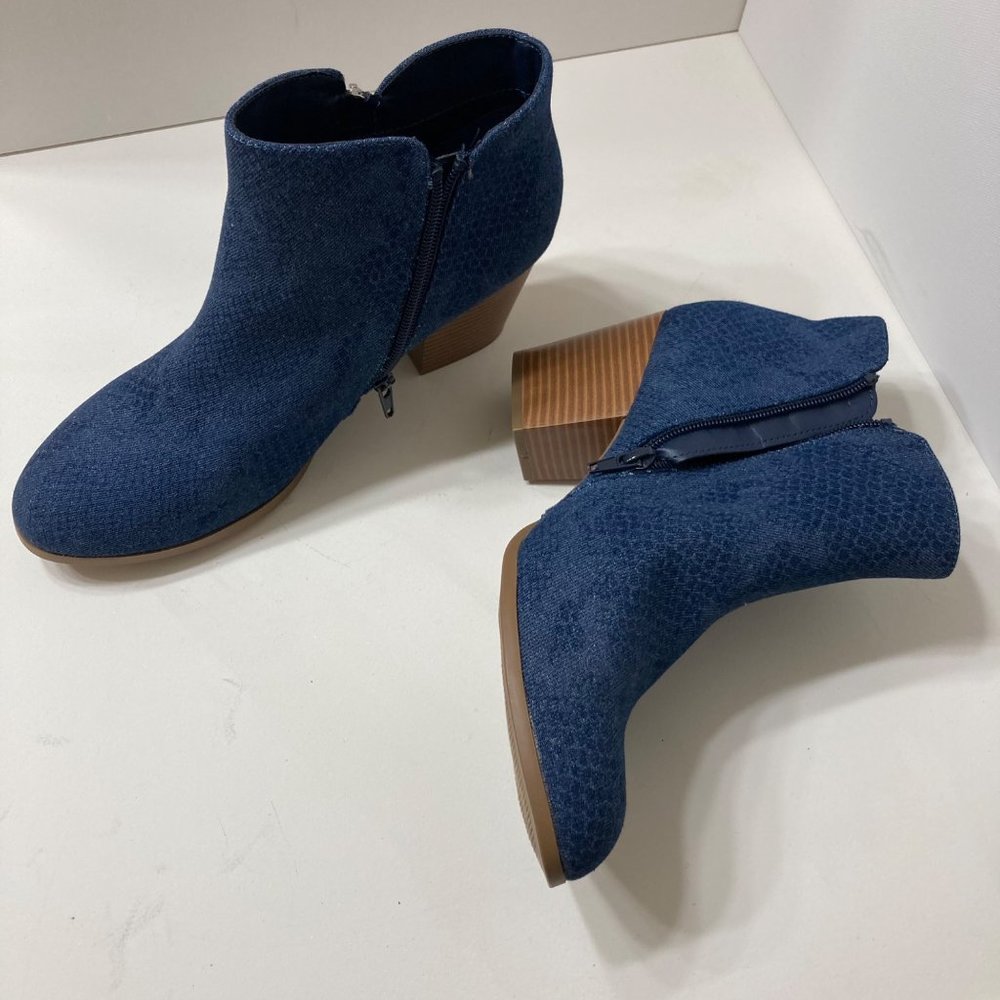 NWOT Style & Co Masrinaa Zip Bootie Blu snake 10.5 - Picture 6 of 6